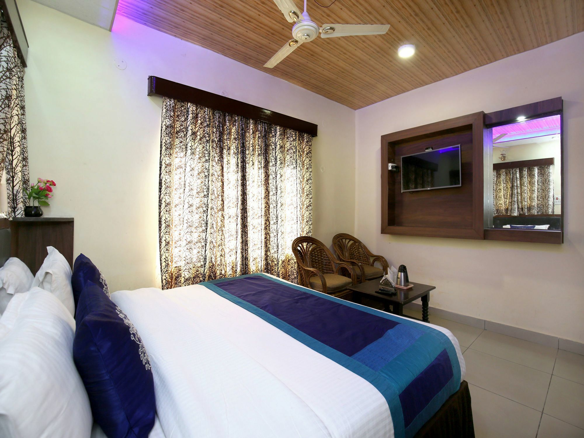 Oyo 9942 Hotel Ravine Dharamshala Extérieur photo